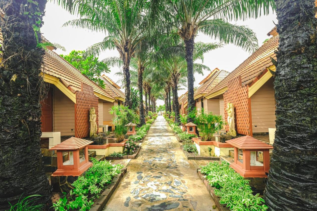 Hotel Spm Residencia Si Racha Exterior foto