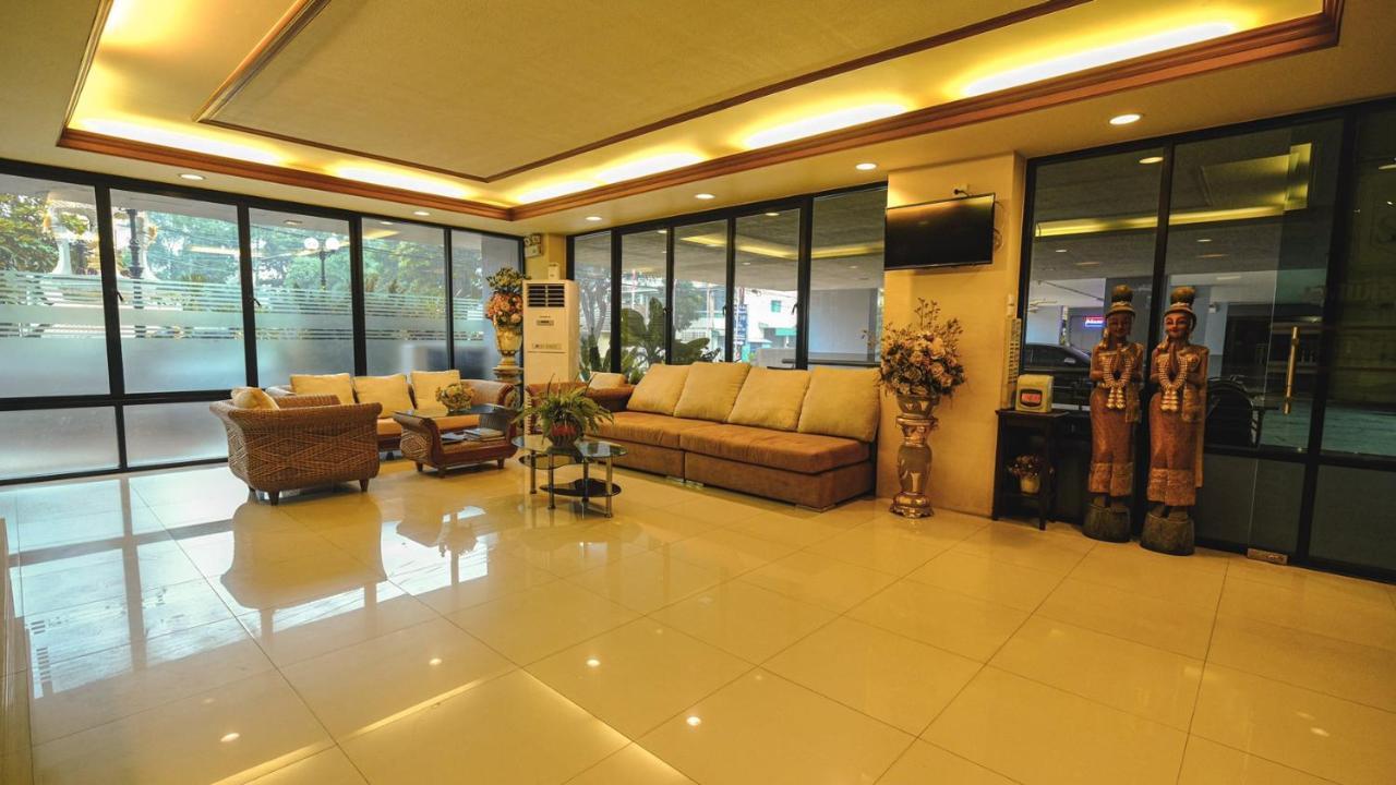 Hotel Spm Residencia Si Racha Exterior foto