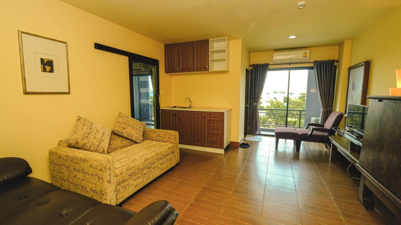 Hotel Spm Residencia Si Racha Exterior foto