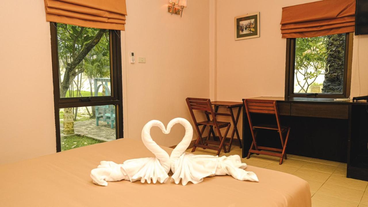 Hotel Spm Residencia Si Racha Exterior foto