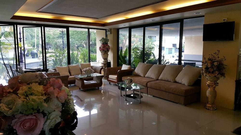 Hotel Spm Residencia Si Racha Exterior foto