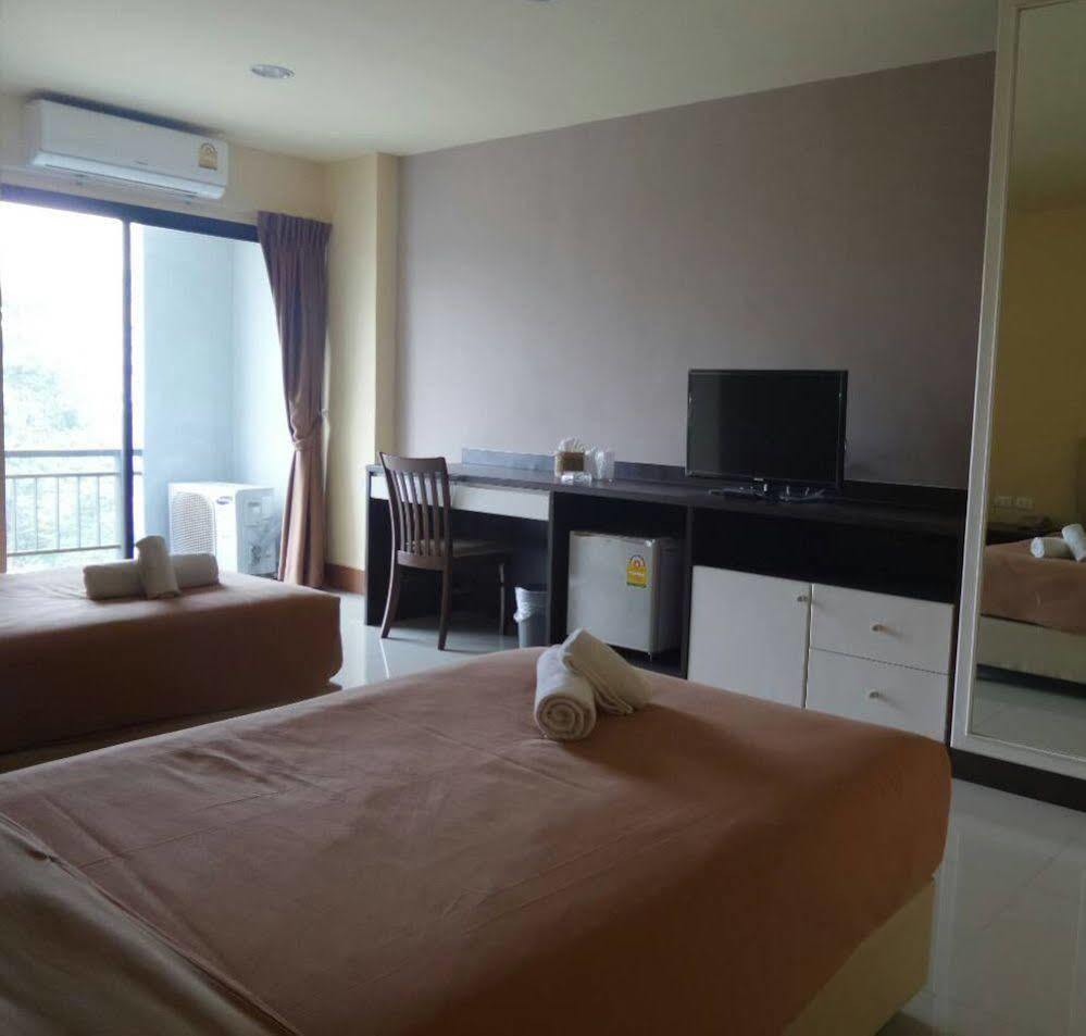 Hotel Spm Residencia Si Racha Exterior foto