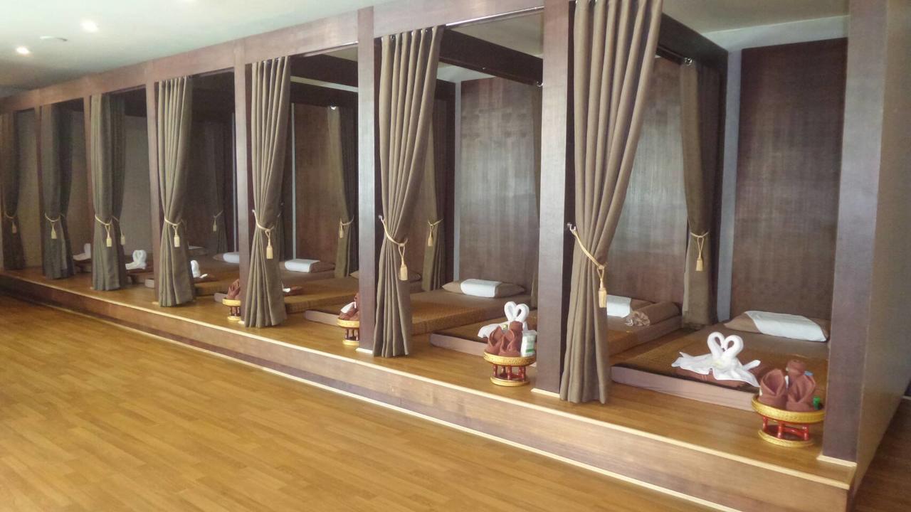 Hotel Spm Residencia Si Racha Exterior foto
