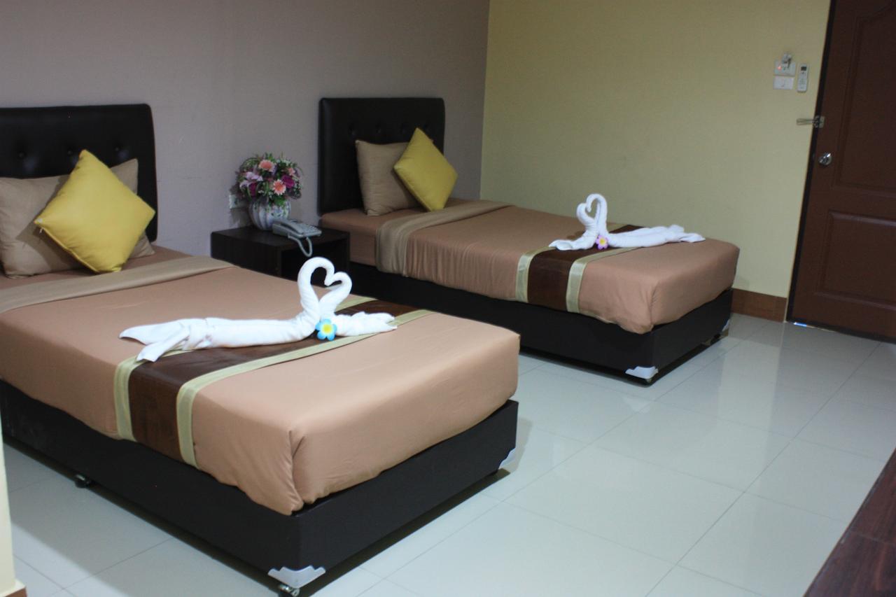 Hotel Spm Residencia Si Racha Exterior foto