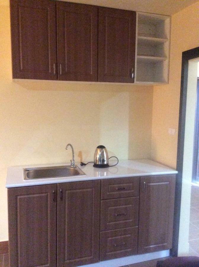 Hotel Spm Residencia Si Racha Exterior foto