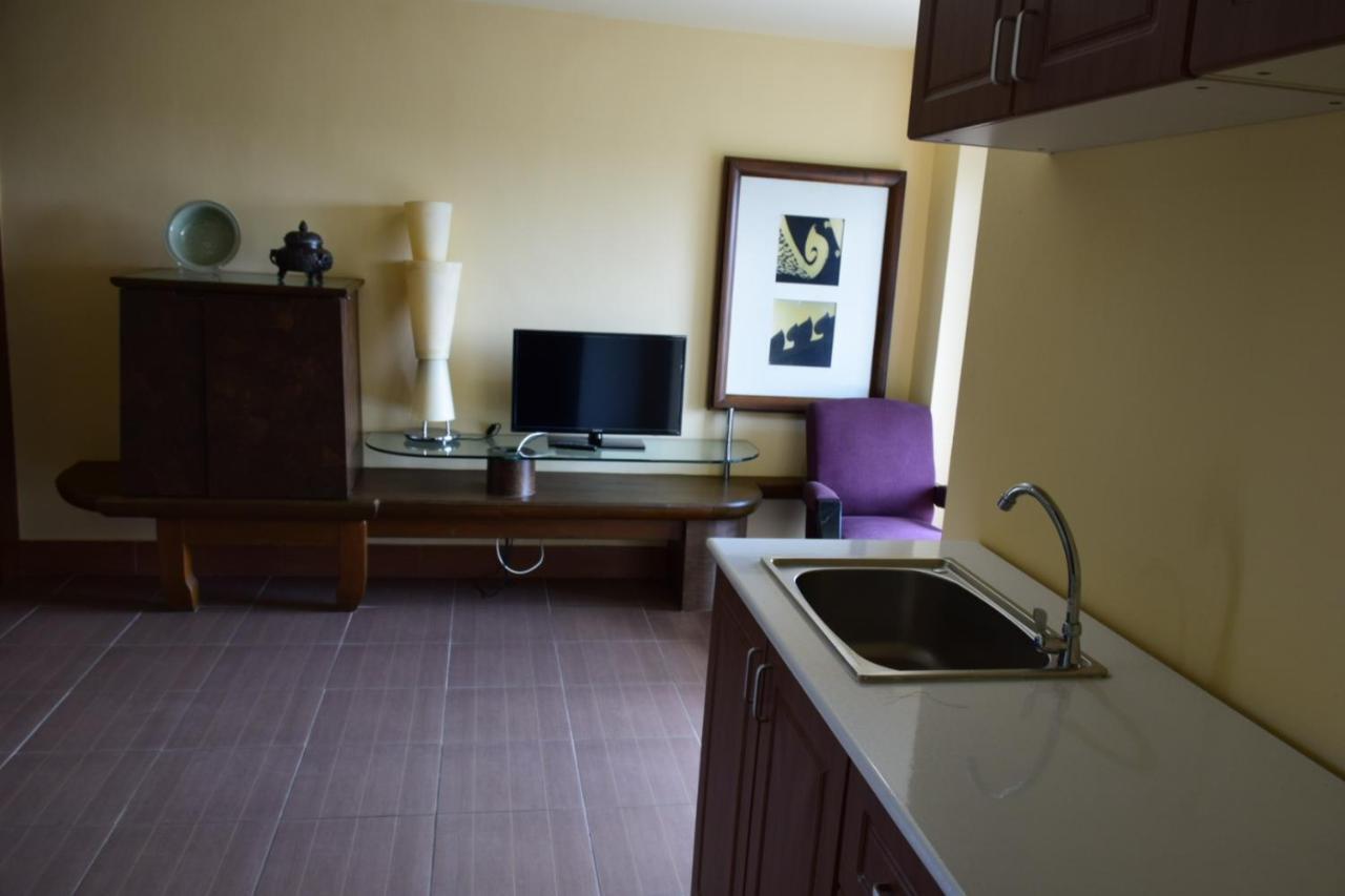 Hotel Spm Residencia Si Racha Exterior foto