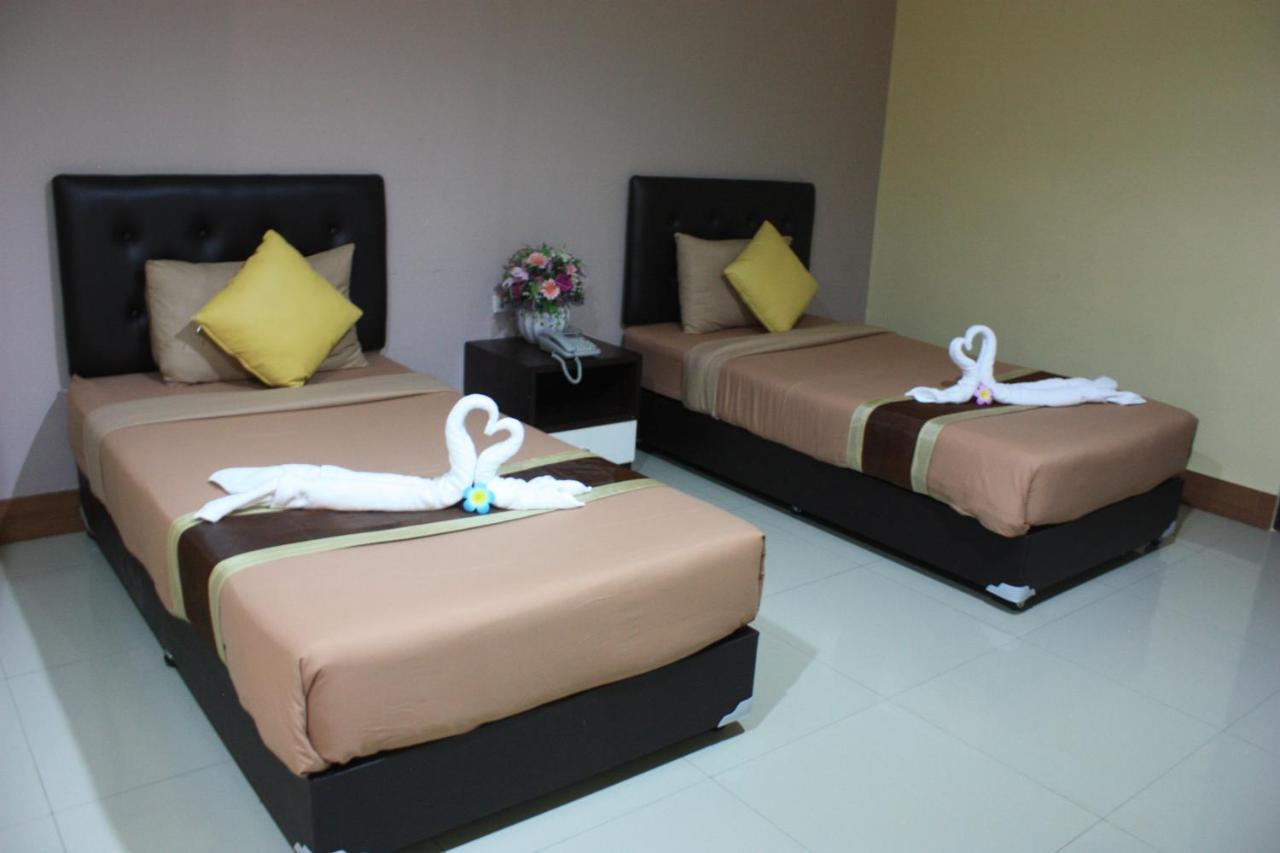 Hotel Spm Residencia Si Racha Exterior foto